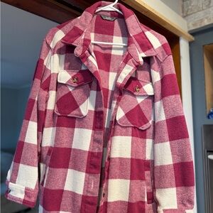 Women’s Pink & White Plaid Button-Down Shacket